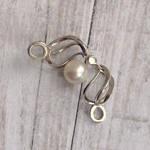 Pearl Charm